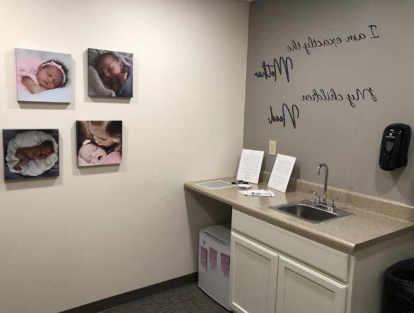 Photo of sink in Nursing Mother's Room